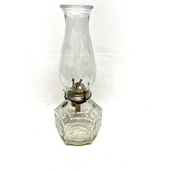 Lamplight Farms Clear Glass Oil/Kerosene Lamp 14" Horse & Buggy Design Hexagon B - Picture 6 of 9